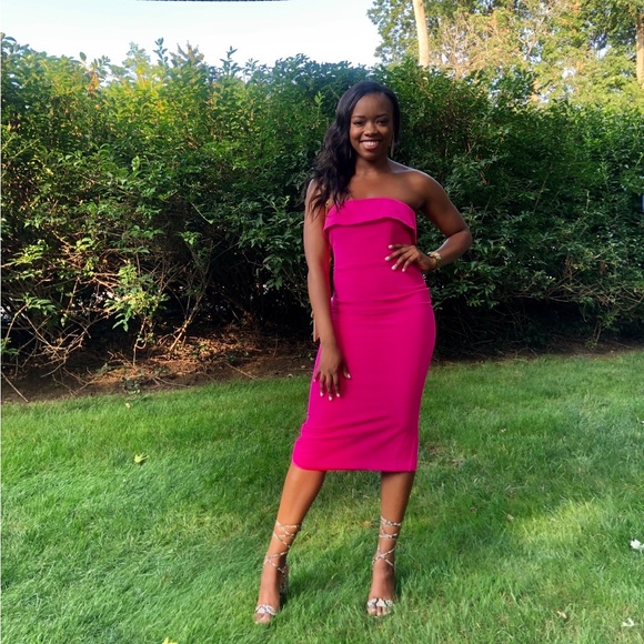 Bardot Dresses & Skirts - Bardot Hot Pink Midi Dress